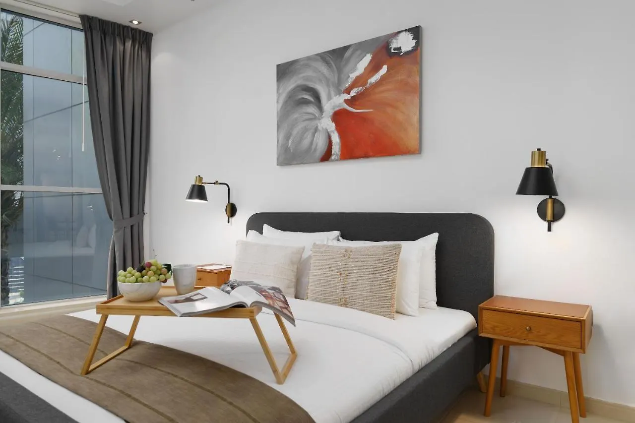 Apartamento Maison Privee - Bright & Trendy Apt Steps Away From Jbr Beach Dubái